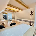 Casa Mido Badacsony * 바다초니토마이