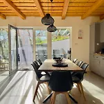 Casa Mido Badacsony 펜션 *