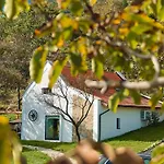 Casa Mido Badacsony 펜션 바다초니토마이