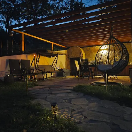 Casa Mido Badacsony בית נופש *