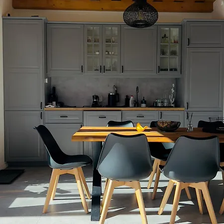 Casa Mido Badacsony בית נופש