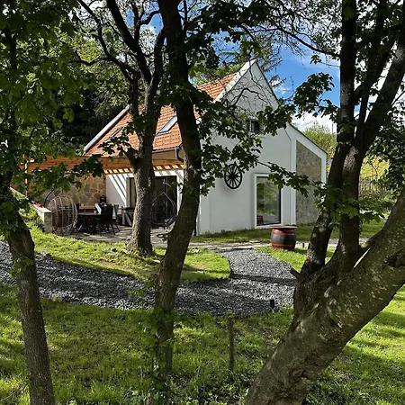 בית נופש Casa Mido Badacsony בדקסוניטומאי