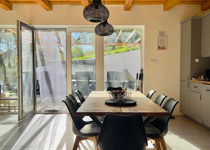 Casa Mido Badacsony 펜션 *